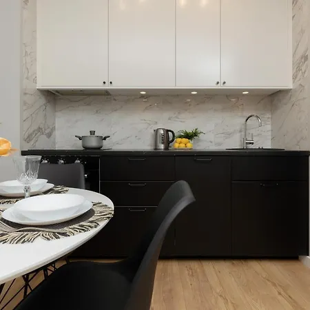 Modern With Balcony Mokotow Business Centre By Renters Apartment
