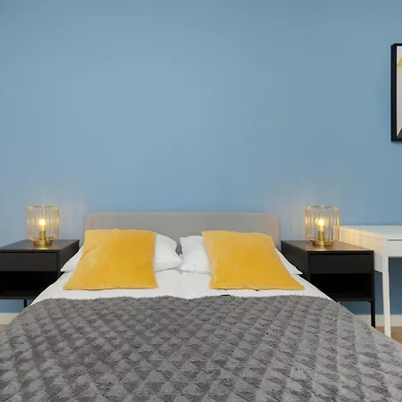Modern With Balcony Mokotow Business Centre By Renters ワルシャワ